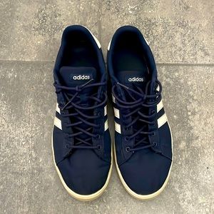 Adidas mens shoes size 13